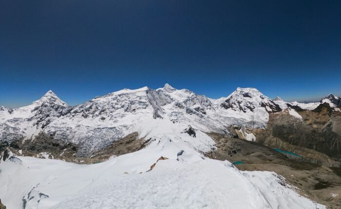 Cumbre del Nevado Ishinca