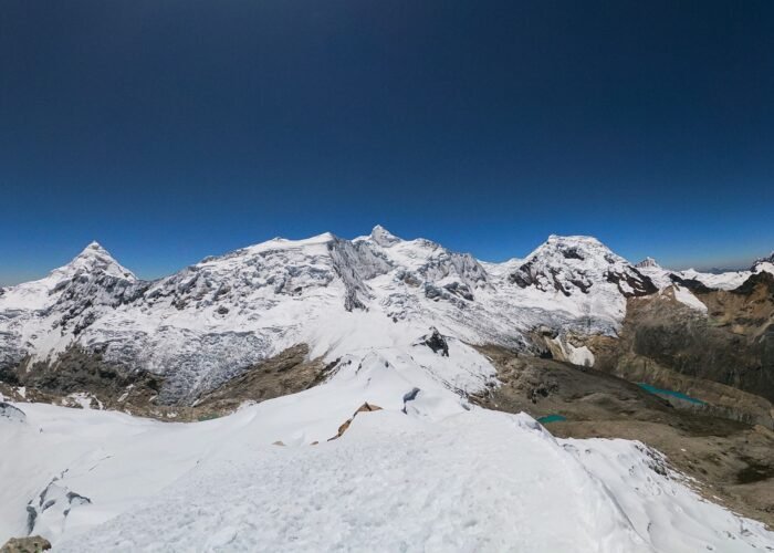Cumbre del Nevado Ishinca