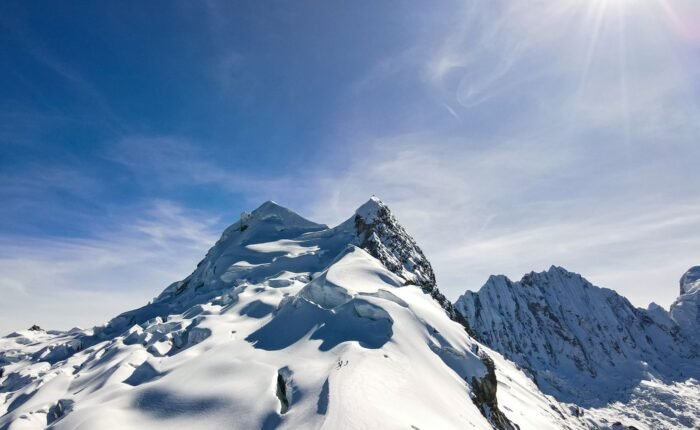 Nevado Vallunaraju
