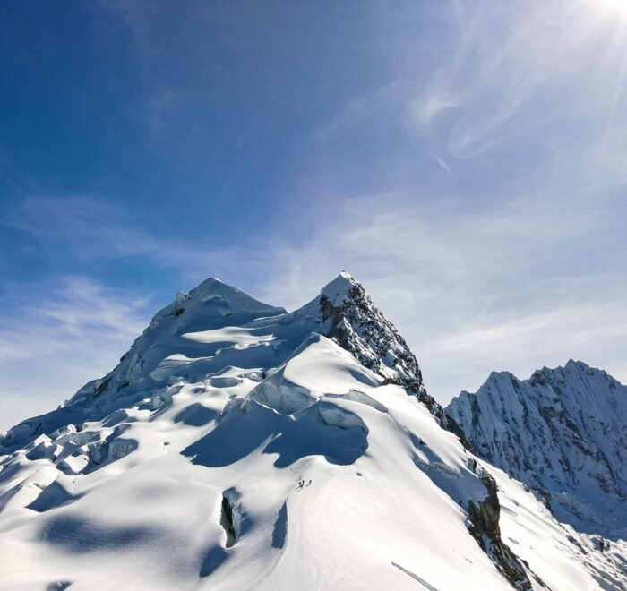 Nevado Vallunaraju