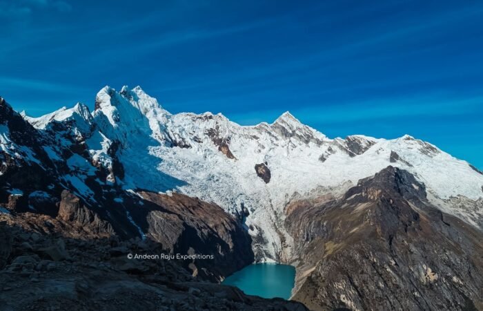 Laguna Arhuaycocha y Nevado Pucajirkas