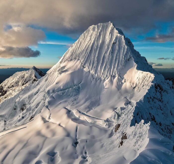 Nevado Alpamayo