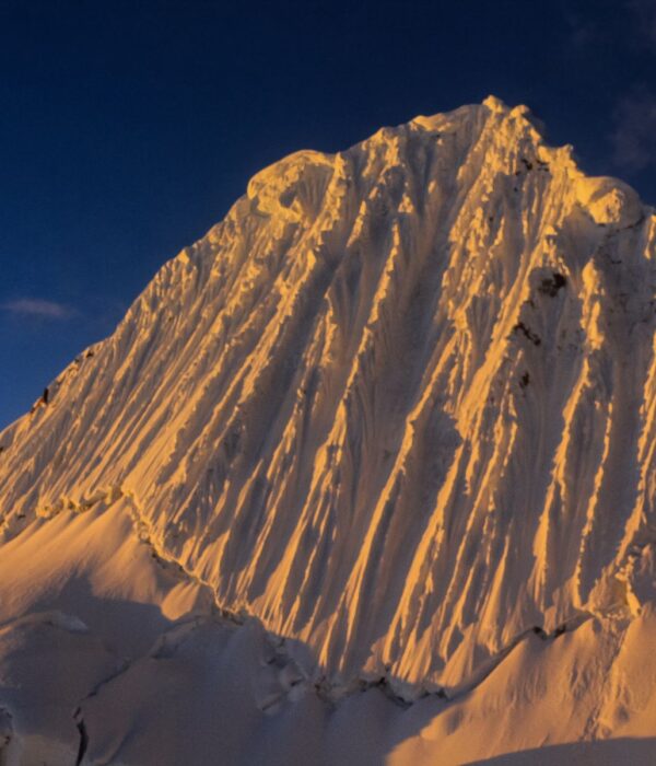 Nevado Alpamayo